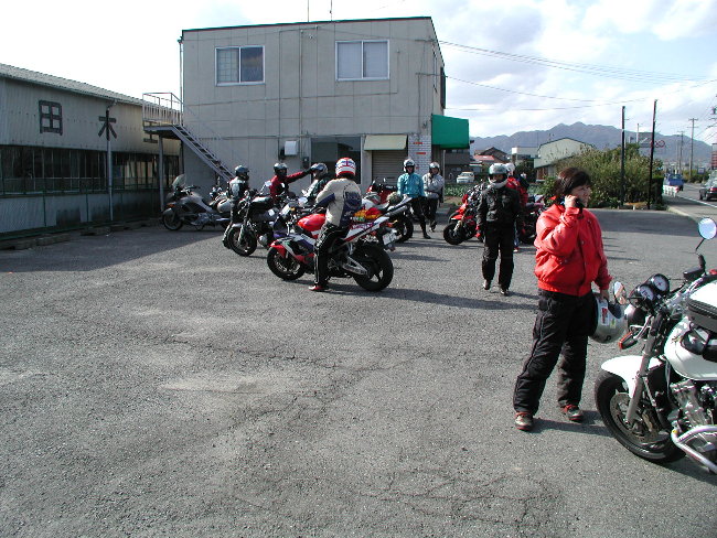 ここが一体どこなのか、いまだ不明・・・