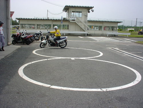 借り物バイクだと感覚が違いましたか?